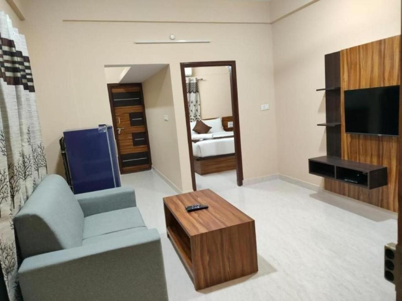 Hotel Golden Chariot 1Bhk Flat Manyata Tech Park Bangalore Exterior foto